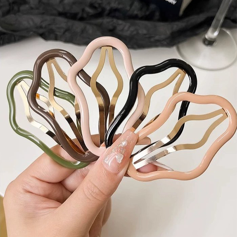 Miumiua🔮Kẹp Tóc Dạng Rỗng Hình Đám Mây Dễ Thương Cho Bé