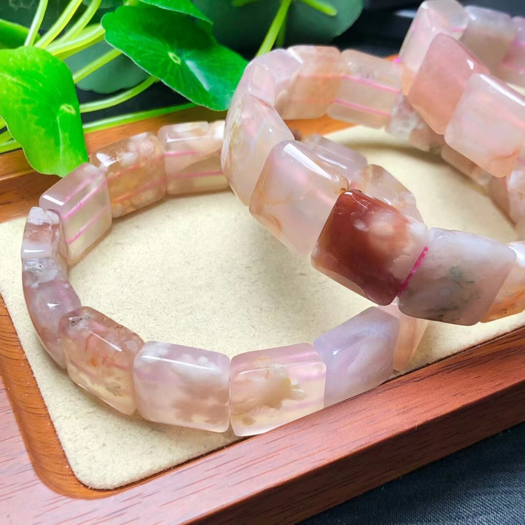 Vòng Tay Mã Não Tự Nhiên Dễ Phối Đồ Thời Trang