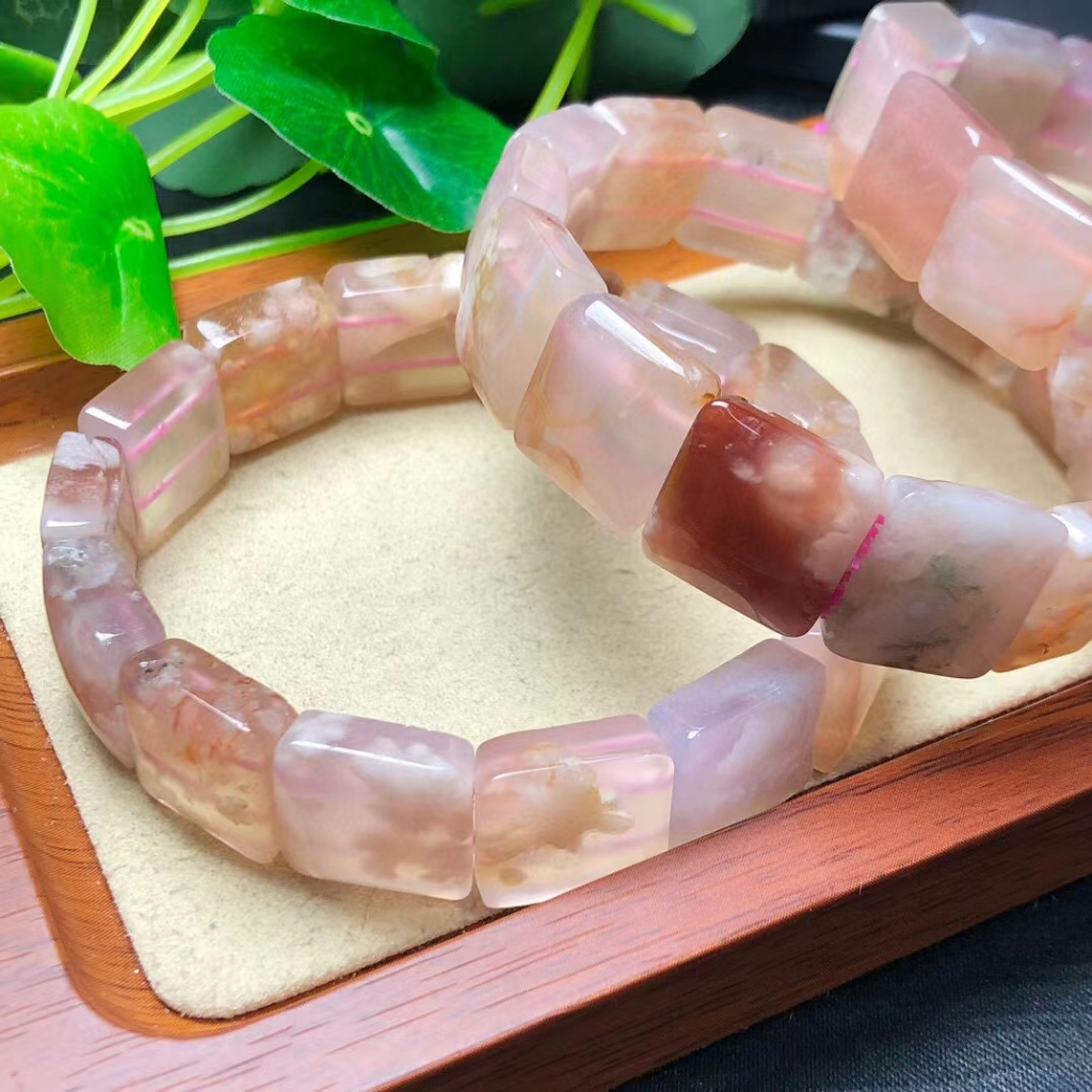 Vòng Tay Mã Não Tự Nhiên Dễ Phối Đồ Thời Trang