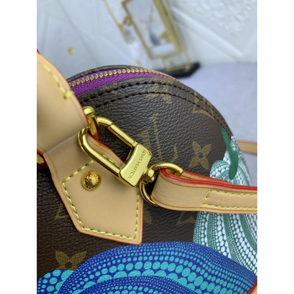 Túi Đeo Vai louis vuitton m53151