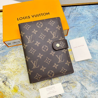Ví đựng hộ chiếu louis vuitton m20004 chất lượng cao cho nam và nữ