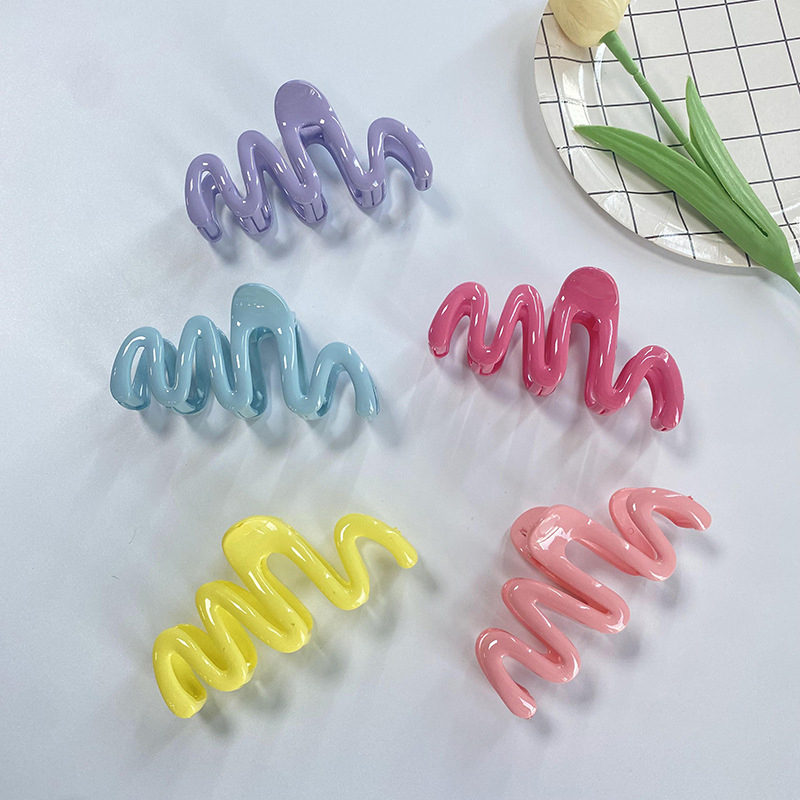 Kẹp Tóc Hình Cá Mập Màu Sắc Ngọt Ngào Cho Nữ