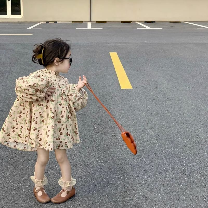Váy cô gái mùa thu Hàn Quốc váy hoa mảnh ren tay áo dễ thương váy chữ A