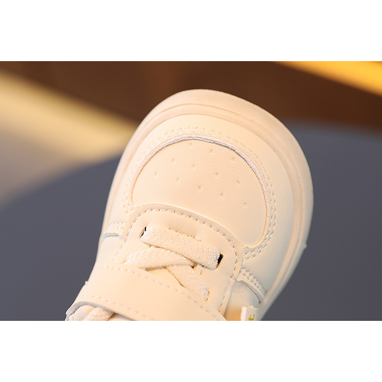 Hàng Có Sẵn Giày sneaker Nhẹ Thoải Mái Thời Trang Mới Cho Bé