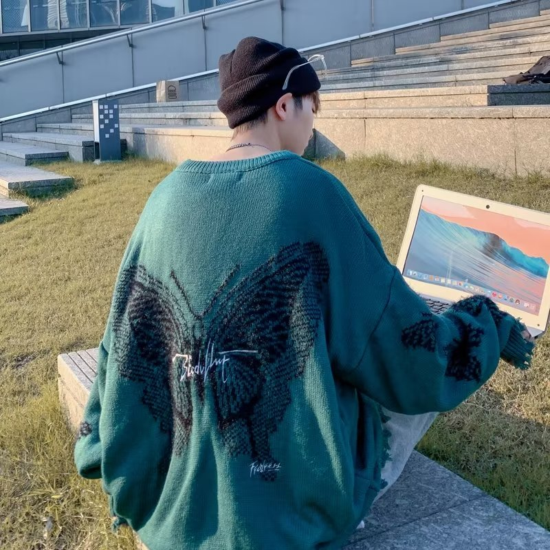 ✦AFFLIGA✦ Áo sweater dệt kim AFFLIGA thêu chữ và bướm phong cách đường phố Hàn Quốc thời trang cho nam