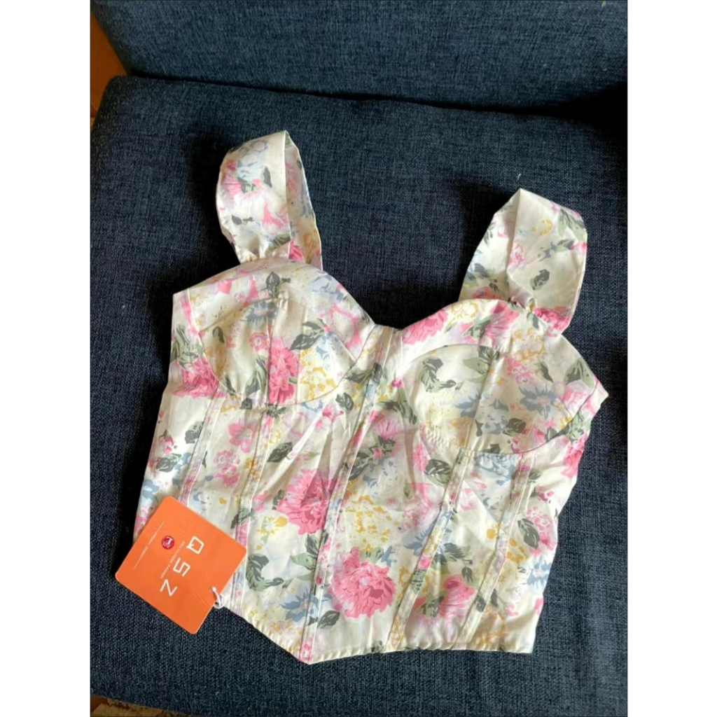 Áo Hai Dây Ôm Dáng Họa Tiết Hoa Phong Cách Pháp Thời Trang Mùa Hè 2023 Mới Cho Nữ