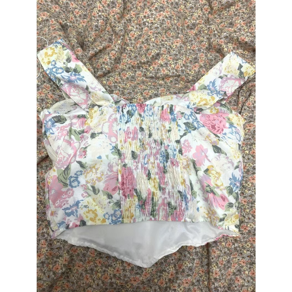 Áo Hai Dây Ôm Dáng Họa Tiết Hoa Phong Cách Pháp Thời Trang Mùa Hè 2023 Mới Cho Nữ