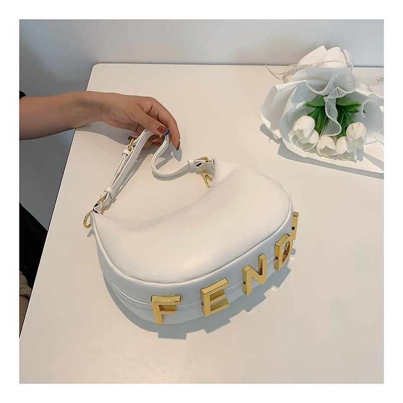 Túi Xách Nữ Dây Xích Đeo Vai Màu Trắng Phong Cách Fen d