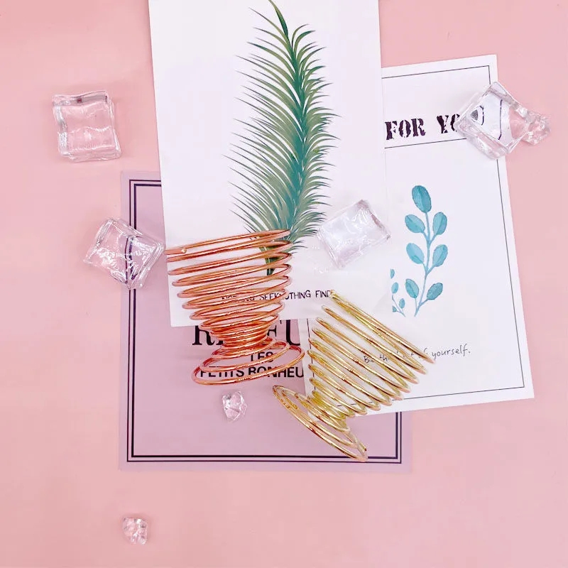 Giá Kim Loại Phơi Khô Mút Trang Điểm Hình Quả Trứng Dễ Thương