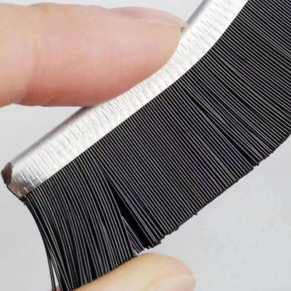 Khoảng Cách Bàn Chải Làm Sạch Hợp Kim PE Màu Đen Thoải Mái Cầm Đa Năng Cho Cửa Màn Trập Sổ Theo Dõi Nhà Bếp Boron069