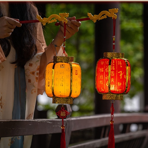 2023 Đèn lồng cổ mới Đèn lồng Tết Trung thu Đèn lồng trang trí ngoài trời Đèn cung điện Trung Quốc Đèn lồng di động cho trẻ em Đèn hoa nhỏ phát sáng Đèn treo