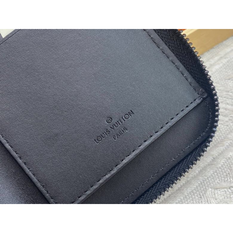 Ví louis vuitton Chụp Ảnh Thời Trang Cao Cấp M622955