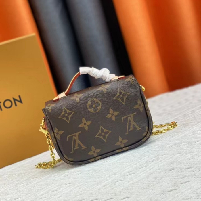 Túi Đeo Chéo louis vuitton lv mini Phối Dây Đeo Sợi Xích Vàng Sang Trọng Thời Trang Cho Nữ m81389