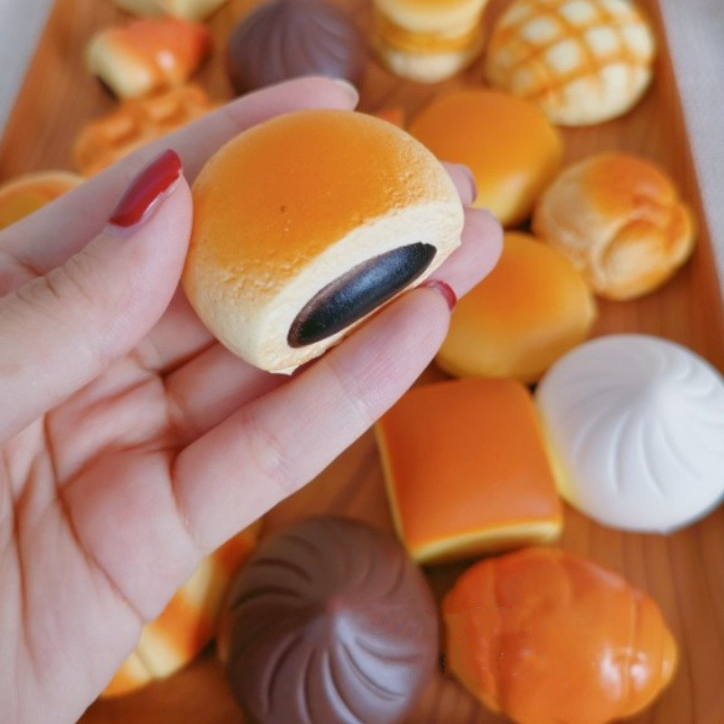 Đồ Chơi Xốp squishy Giảm Stress Hình Bánh Mì / Bánh Mì / Dứa Dễ Thương Cho Bé