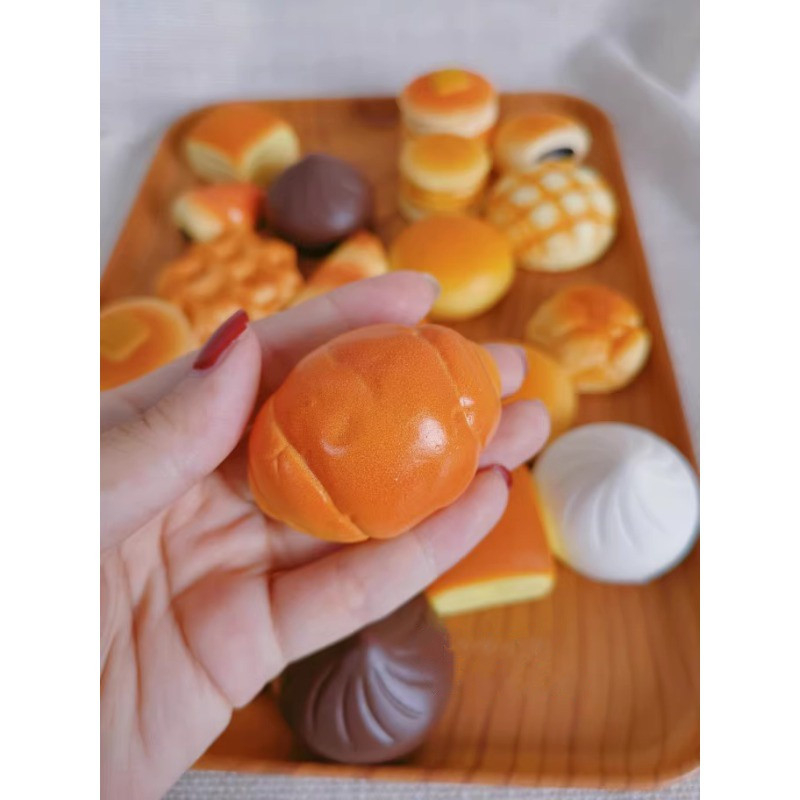 Đồ Chơi Xốp squishy Giảm Stress Hình Bánh Mì / Bánh Mì / Dứa Dễ Thương Cho Bé