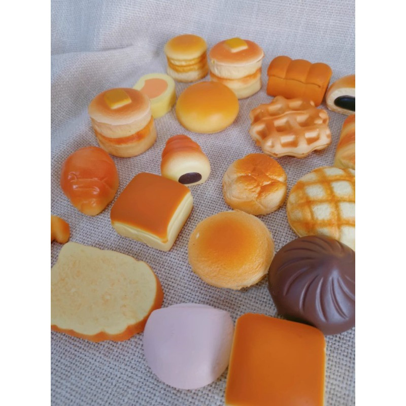 Đồ Chơi Xốp squishy Giảm Stress Hình Bánh Mì / Bánh Mì / Dứa Dễ Thương Cho Bé