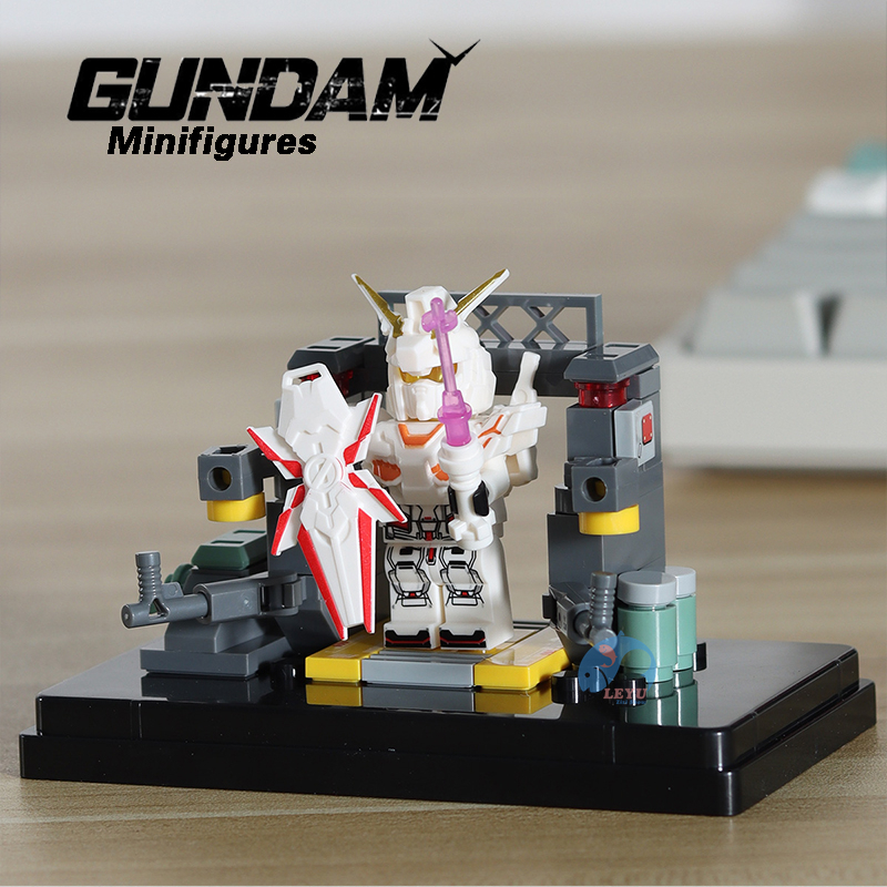 Hộp Đồ Chơi Lắp Ráp Mô Hình gundam 4 Trong 1 Chống Bụi Dành Cho Bé Trai