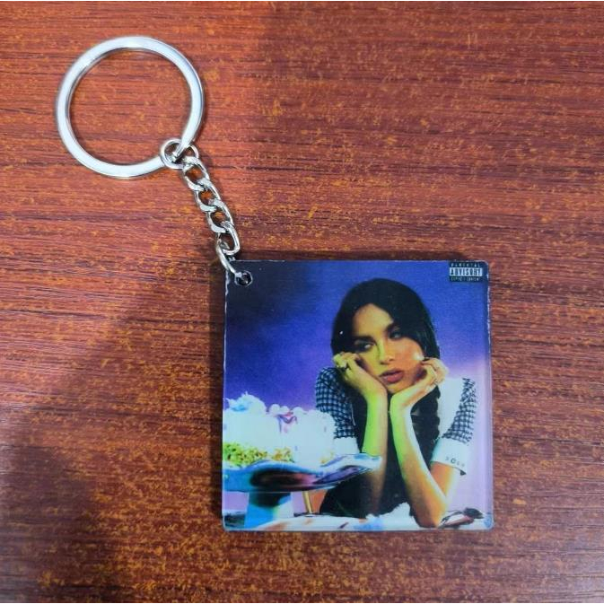 Móc Khóa Bằng acrylic Lấy Cảm Hứng Từ olivia rodrigo sour Gusts Mới