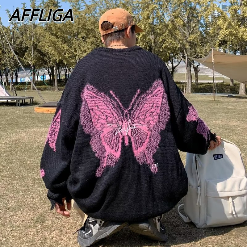 ✦ AFFLIGA ✦Áo Sweater Dệt Kim Thêu Chữ Và Bướm Phong Cách Đường Phố Hàn Quốc Thời Trang Cho Nam
