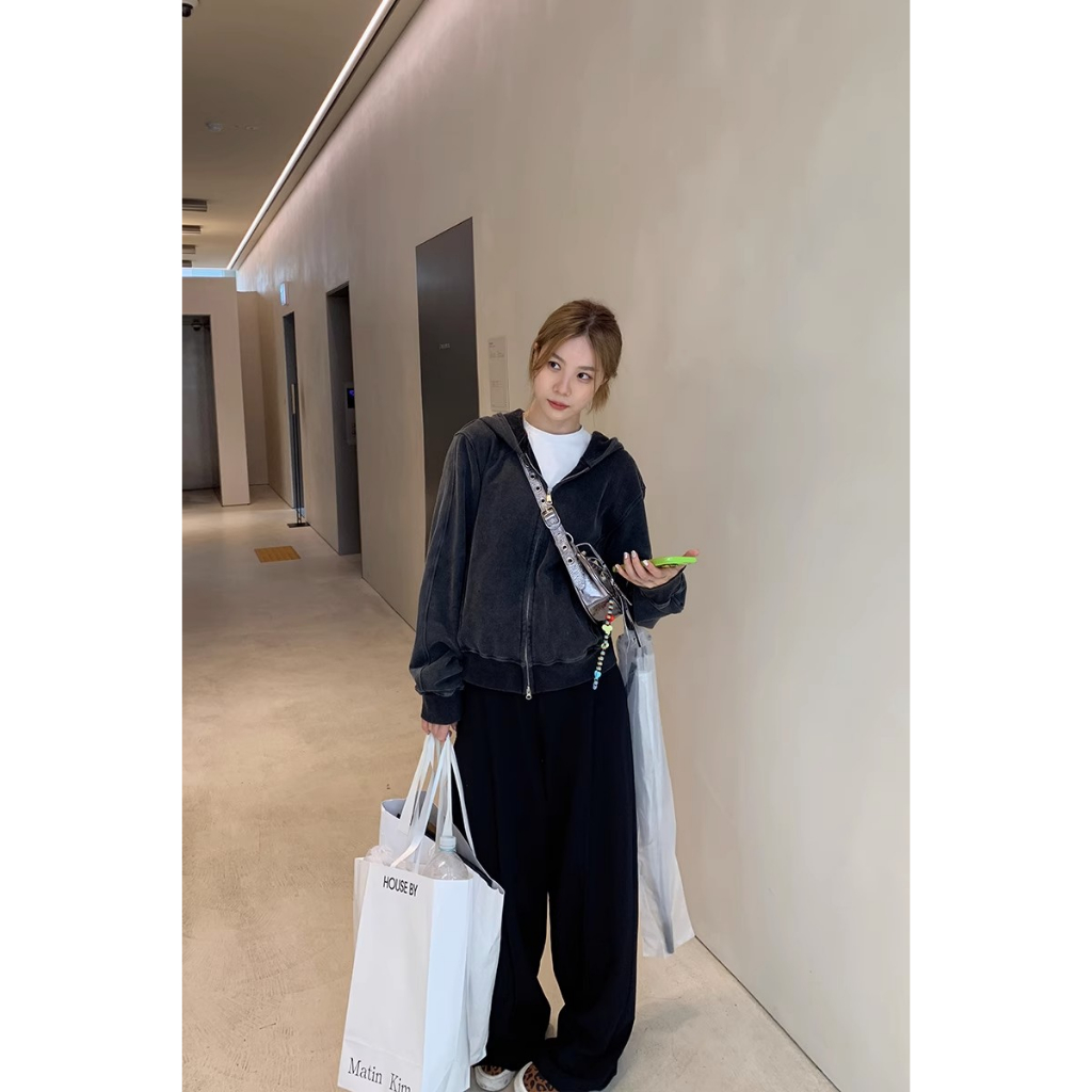 Áo Khoác sweatshirt Có Mũ Trùm Đầu Màu Xám Đậm Phong Cách Mỹ 2023 Mới Cho Nữ