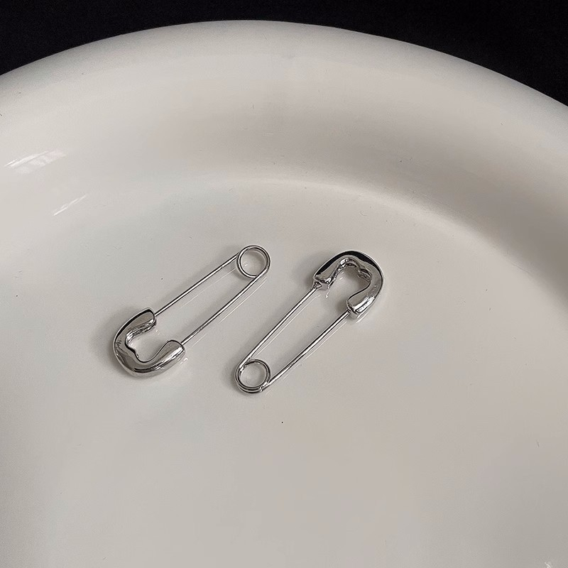 Bông Tai Hình Ghim Kẹp Đơn Giản Phong Cách hip hop Cá Tính Cho Nữ