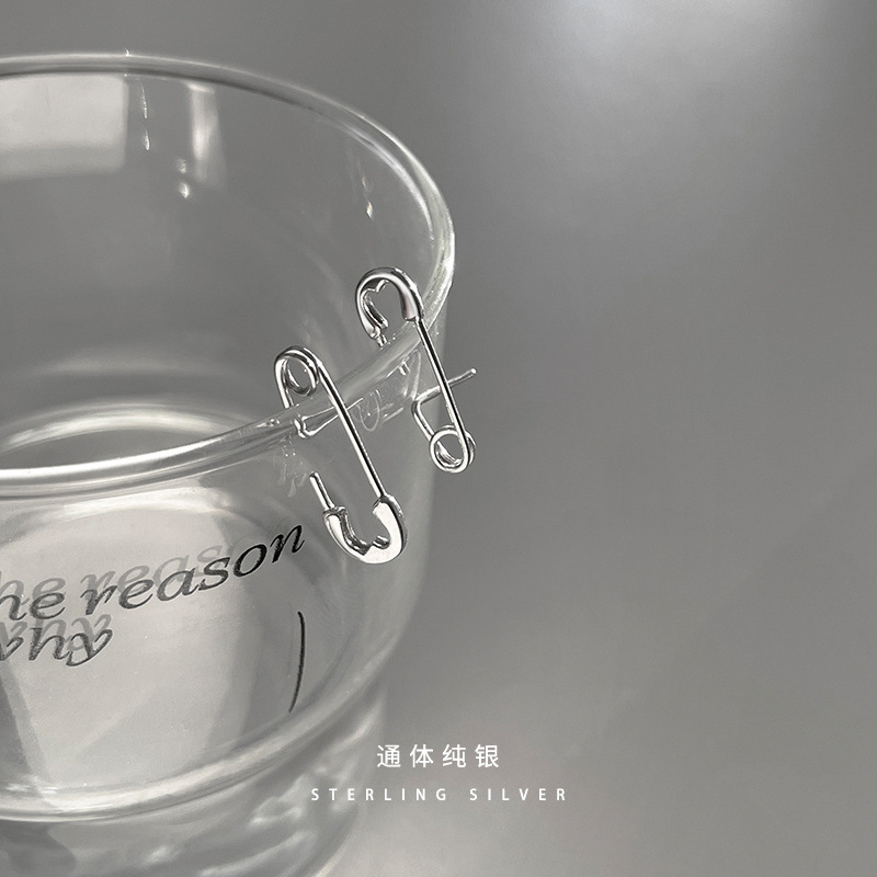 Bông Tai Hình Ghim Kẹp Đơn Giản Phong Cách hip hop Cá Tính Cho Nữ