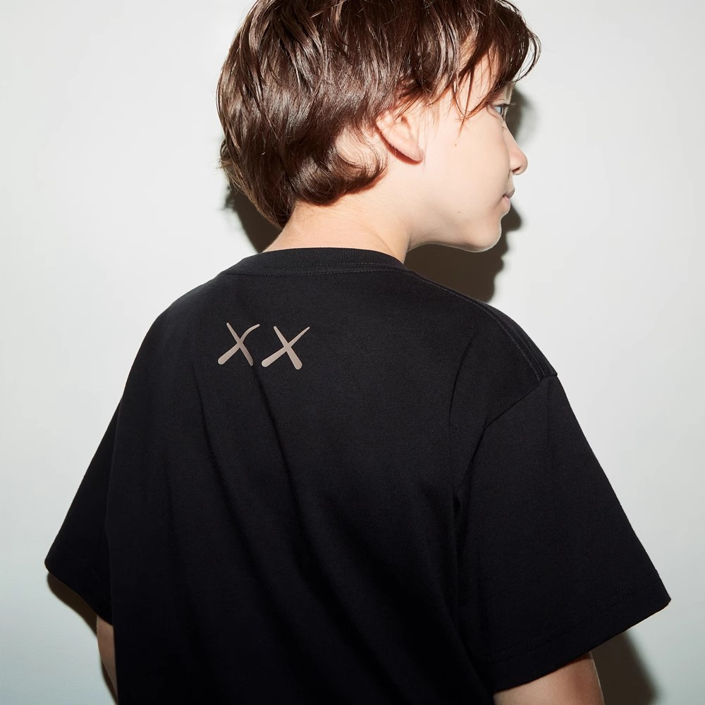 Uniqlo Áo Thun Tay Ngắn In Hình kaws Thời Trang 2023 Cho Mẹ Và Bé 467771