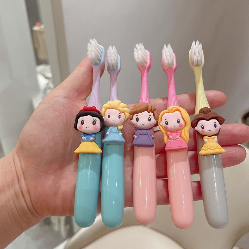 Bàn Chải Đánh Răng Lông Mềm Hình Ultraman Đáng Yêu Cho Bé 2-6 Tuổi