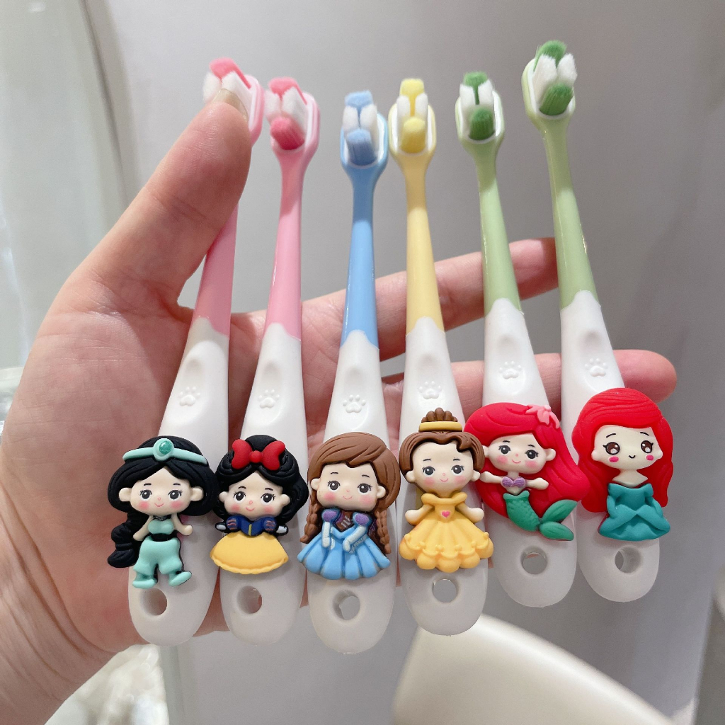 Bàn Chải Đánh Răng Lông Mềm Hình Ultraman Đáng Yêu Cho Bé 2-6 Tuổi