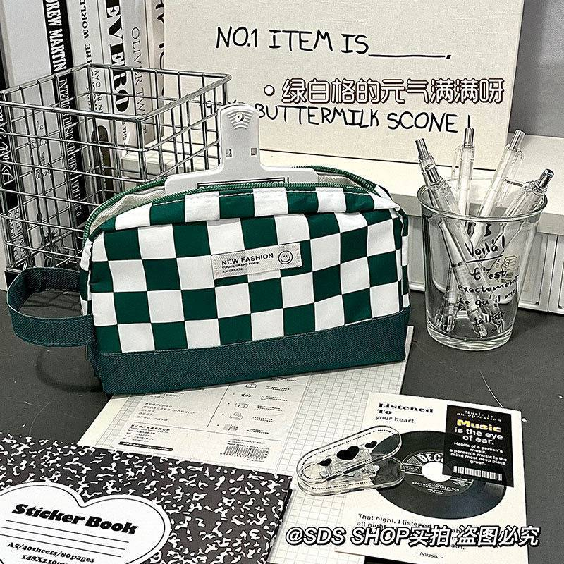 Túi Đựng Bút Chì Kẻ Sọc Caro Trắng Đen Đa Năng