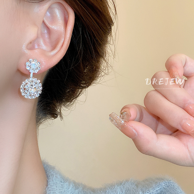 Bông Tai Mạ Bạc 925 Hình Tròn Đính Kim Cương Sang Trọng Phong Cách Âu Mỹ