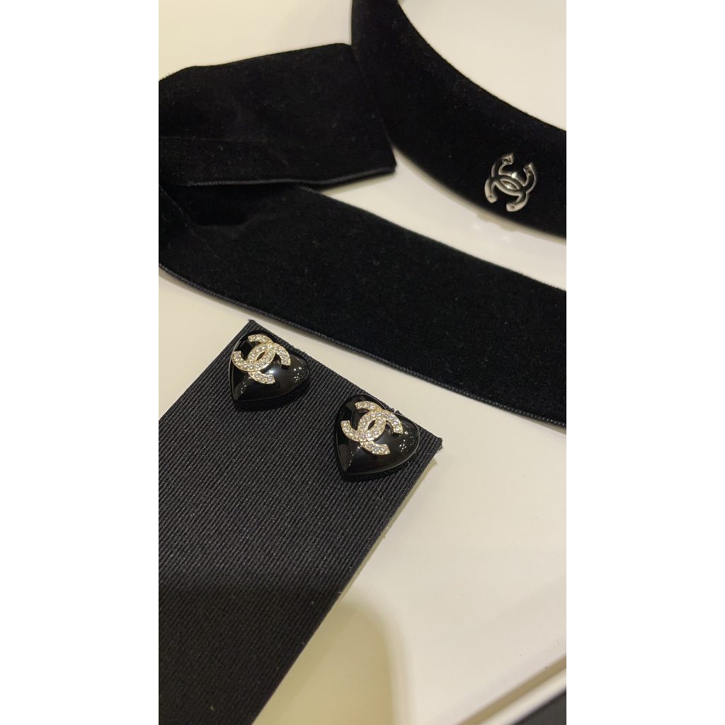 Bông Tai Hình Trái Tim Lập Thể Đính Kim Cương Phong Cách vintage Mới 2023c