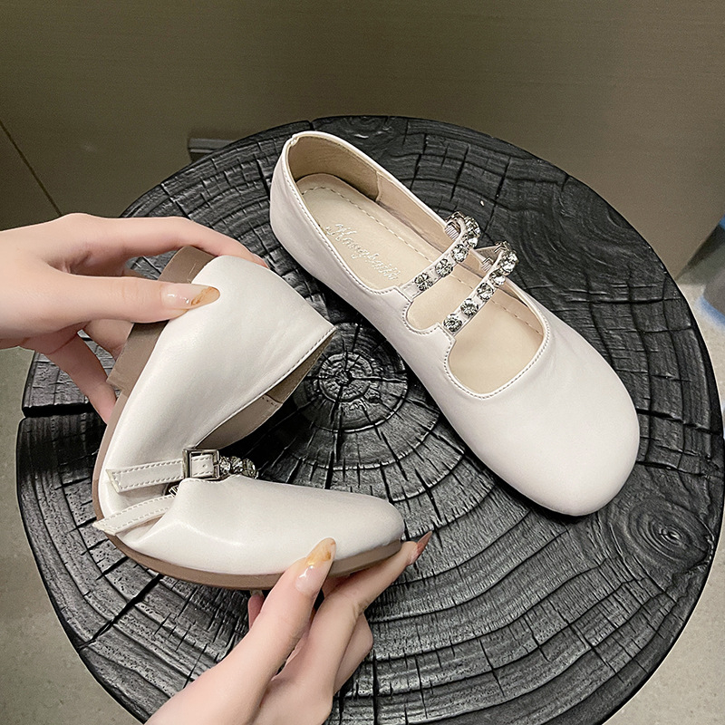 One more shoes⭐Giày Da Mũi Tròn Màu Trơn Đính Đá Phong Cách Hàn Quốc Cho Nữ
