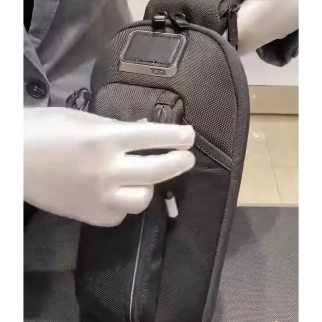 Tumi Túi Đeo Chéo Ngực Bằng nylon Phong Cách Mới Chơi Game Cho Nam tuming espprts2325002