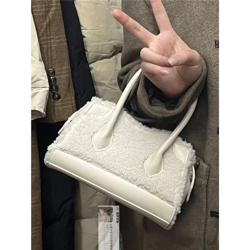 Bán Chạy✨Túi Đeo Chéo Lông Cừu Phong Cách Hàn Quốc Thời Trang 2022