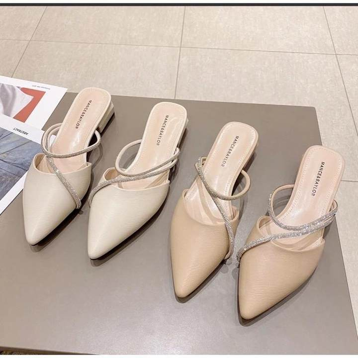 Dép Bít Mũi Cao 2cm Thời Trang Thanh Lịch Cho NữGiày Cao Gót Mũi Nhọn Đính Đá Lấp Lánh Phong Cách Quyến Rũ