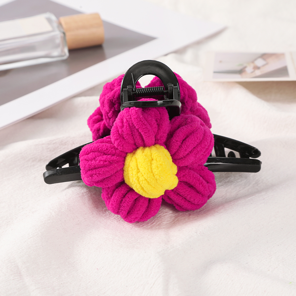 Kẹp Tóc Hình Cá Mập / Hoa Hồng / Hoa Hướng Dương Đan Len Màu Đen Bằng Nhựa Thời Trang Cho Nữ