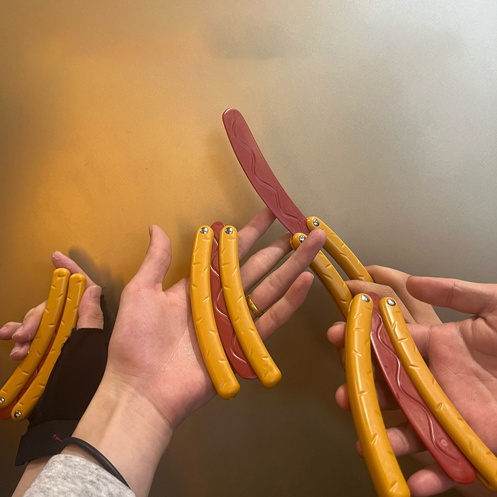 Đồ Chơi Thẻ Nhấn Giảm Căng Thẳng Hình Bướm Chuối 3d mini Bằng Nhựa