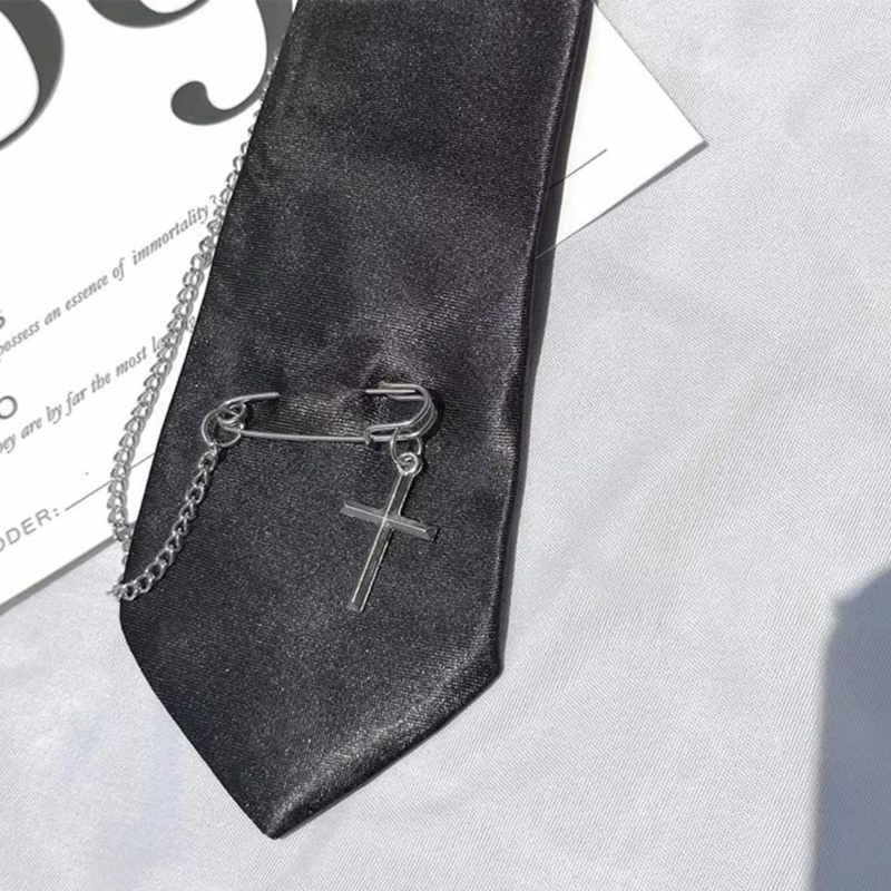 Cà Vạt Đồng Phục Màu Trơn Phối Dây Xích Kim Loại Dễ Thương Cho Nữ