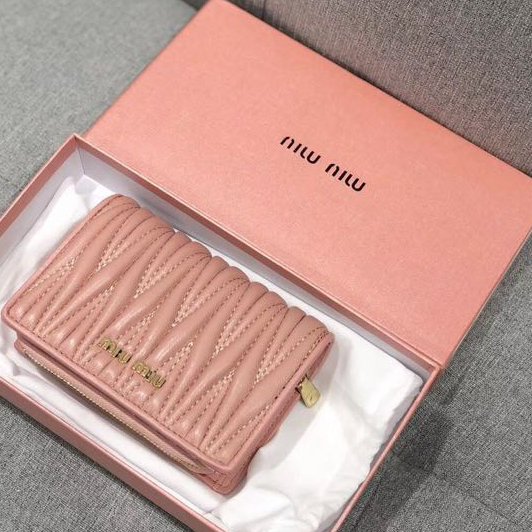 Prepare to ship Hàng Chính Hãng Ví Da Cừu miumiiu Dáng Ngắn Cho Nữ