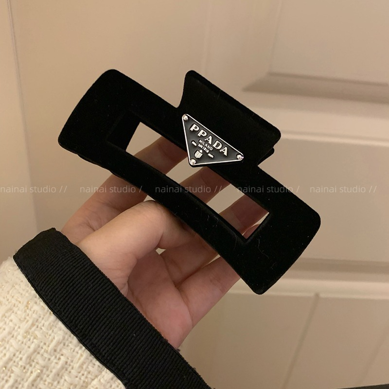 Mh Kẹp Tóc Hình Cá Mập Đôi Bằng Nhung Đen Thời Trang Cao Cấp Dành Cho Bạn Nữ 2023