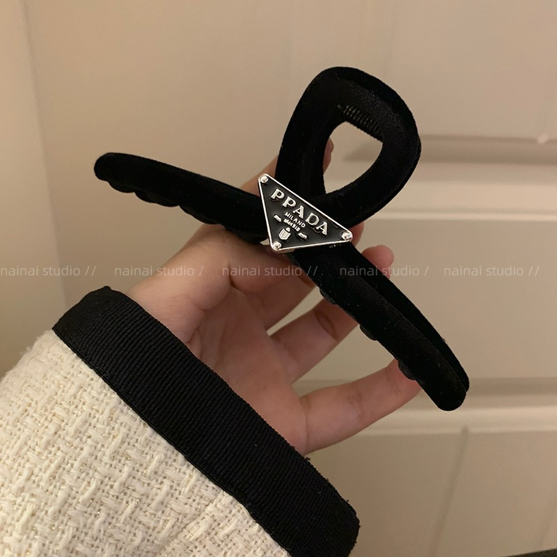 Mh Kẹp Tóc Hình Cá Mập Đôi Bằng Nhung Đen Thời Trang Cao Cấp Dành Cho Bạn Nữ 2023