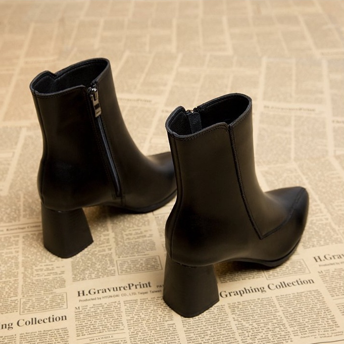 Hong Kong Premium shoes❥Giày Bốt martin Mũi Nhọn Gót Dày Phối Khóa Kéo Bên Hông Kiểu Hàn Quốc Thời Trang Thu Đông Cho Nữ