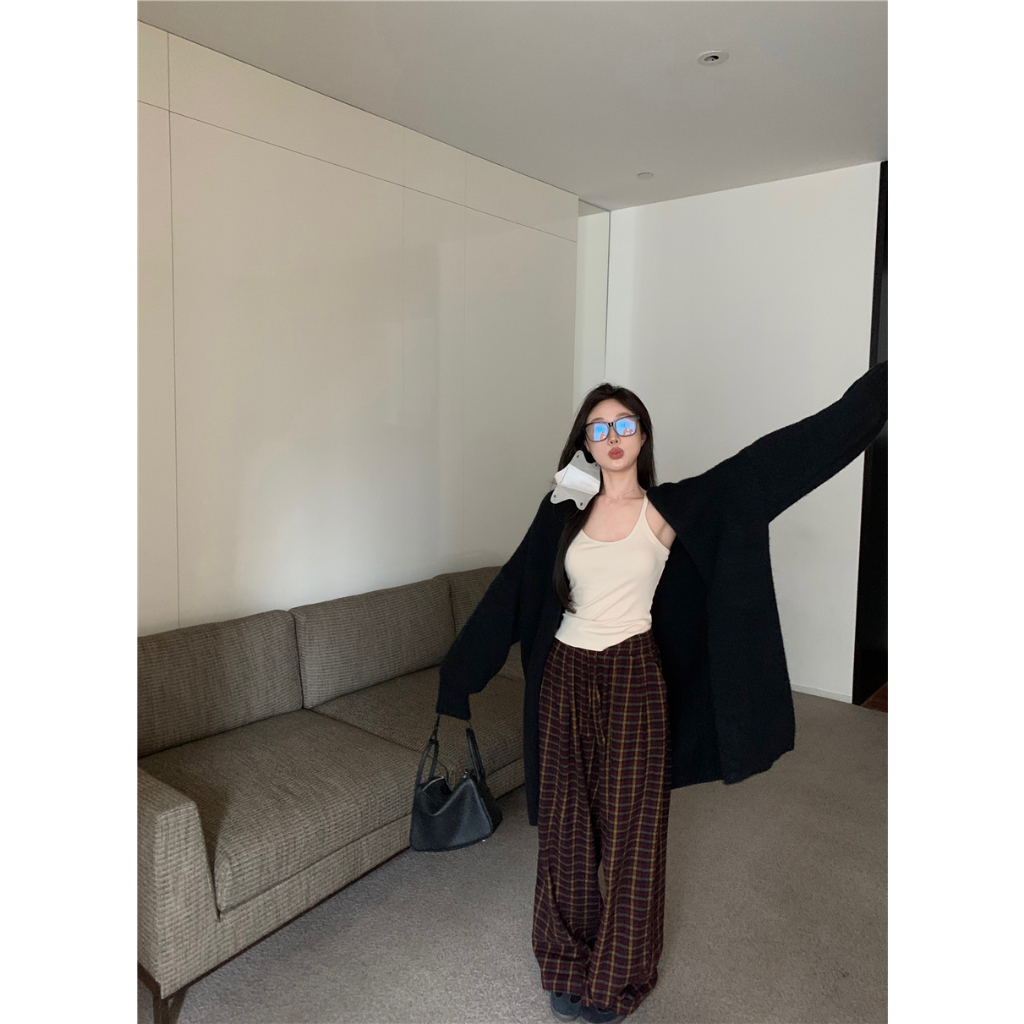🍓Vintage plaid wide leg casual pants with loose black flesh blocking and stylish large sweater set