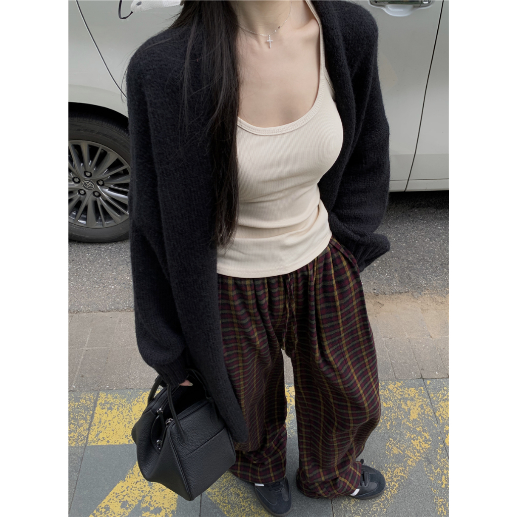 🍓Vintage plaid wide leg casual pants with loose black flesh blocking and stylish large sweater set