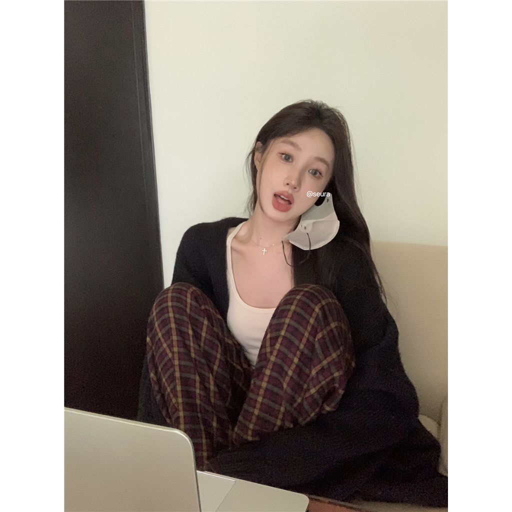 🍓Vintage plaid wide leg casual pants with loose black flesh blocking and stylish large sweater set