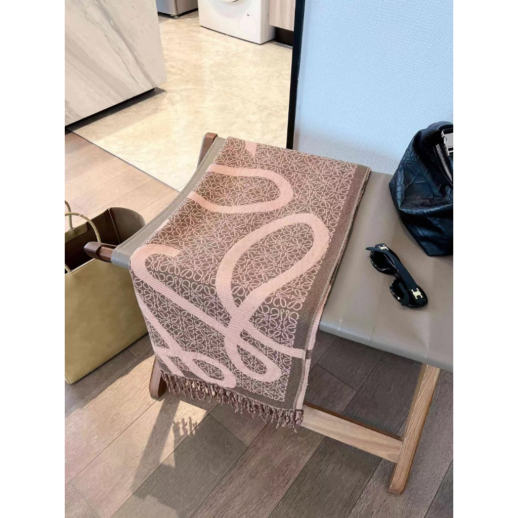 Khăn Choàng Len Hai Tông Màu Xanh Lá Cây