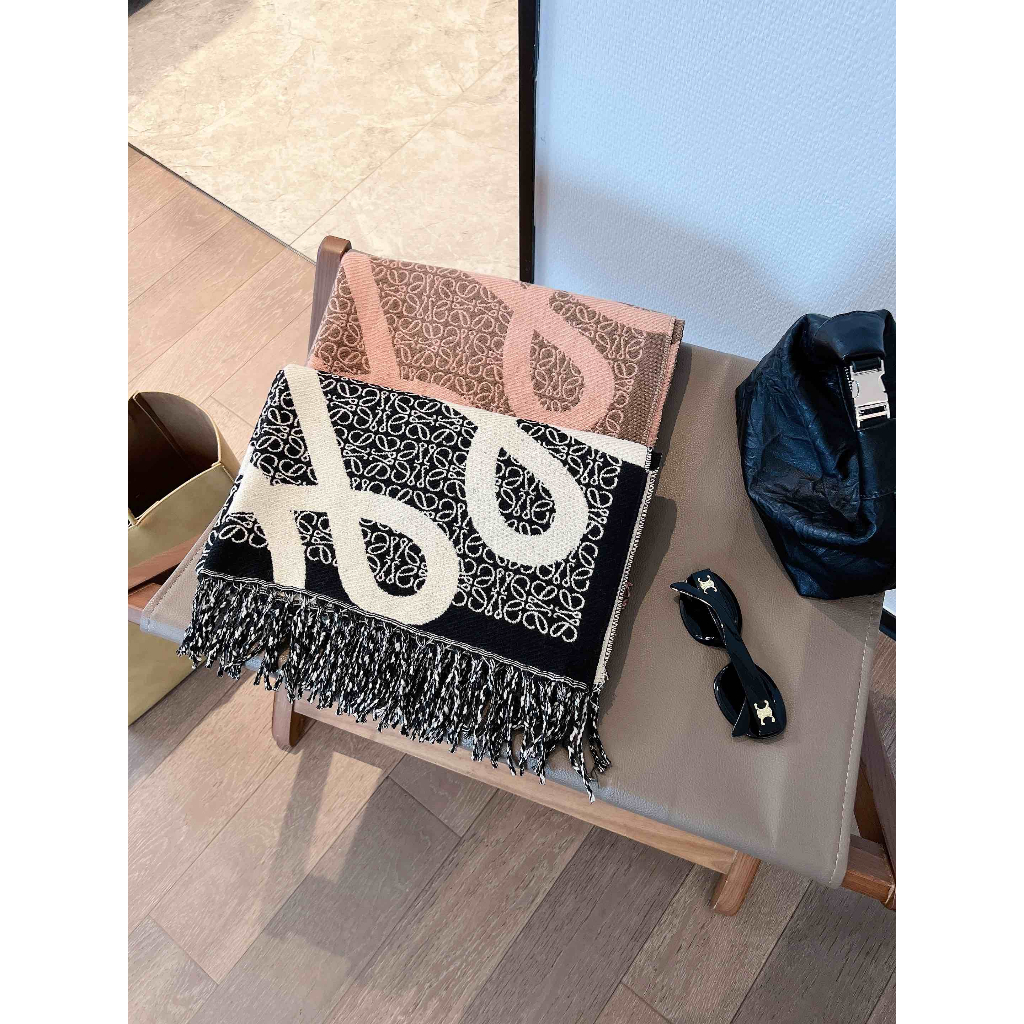 Khăn Choàng Len Hai Tông Màu Xanh Lá Cây