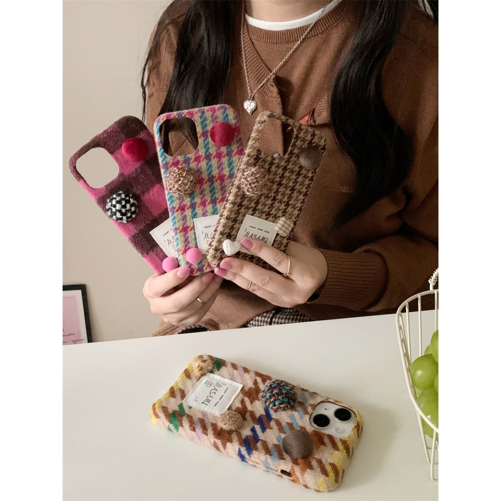 Ốp Điện Thoại Vải Nhung Kẻ Sọc Phối Nút Thời Trang Thu Đông Cho iphone 13 pro max 15 pro max 14 pro max