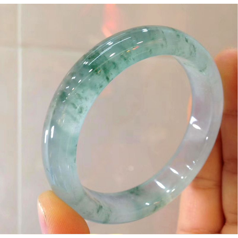 Vòng Đeo Tay Đá Ngọc Bích LF8.5 Dành Cho Nữ